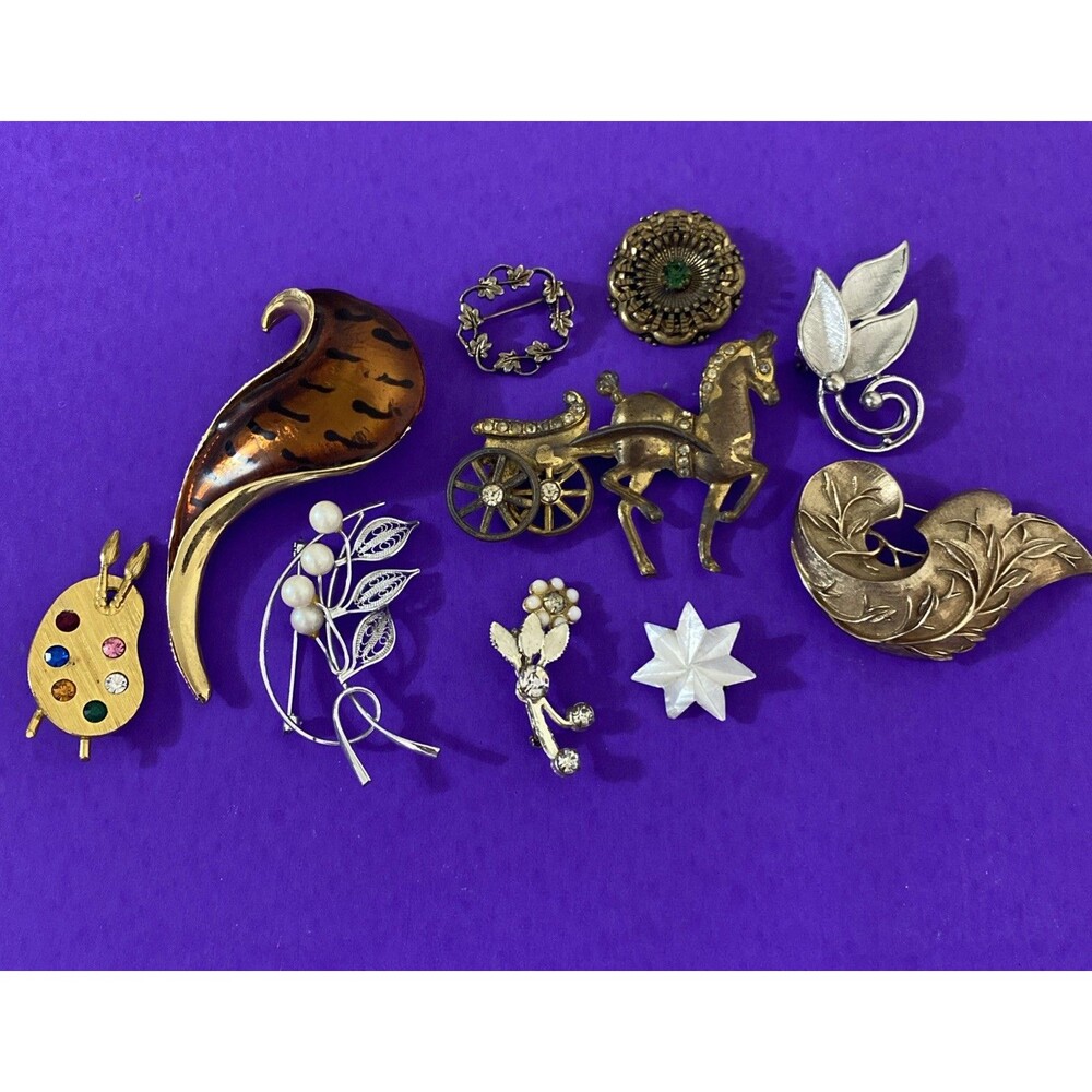 Lot of 10 Vintage Brooch Pins, Rhinestone, Faux Pearls, Gold Tone, Silver Tone